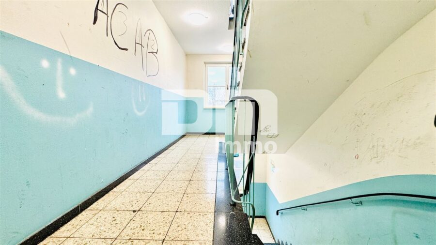 (R)eserviert! Kompaktes Apartment 2 von 3 in zentraler Lage - 2 Treppenhaus